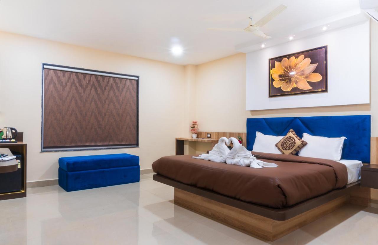 Geet Kavya Inn Бхопал Экстерьер фото